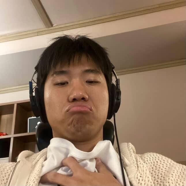 ⩌⩊⩌ tweet media