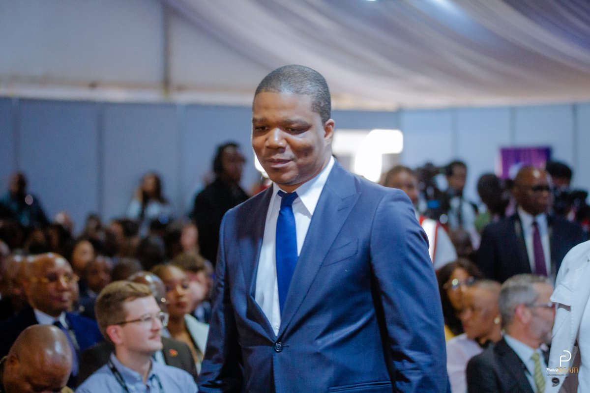eternel_kandolo's tweet photo. 🔴🇨🇩‼️ #ARSP : Le Directeur Général de l'ARSP, M. @juantedbelkas  , a rassuré l'ensemble des parties prenantes, à travers son discours dédié à la DRC Mining Week 2026, de la disponibilité de son institution à les accompagner dans la réalisation de leurs projets. https://t.co/k2yILZ3z14