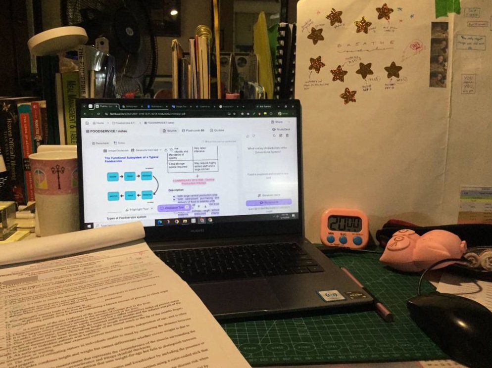 gin_ramin's tweet photo. 📚⋆୨୧˚ study log #061926   
⤷ ゛batexam series ˎˊ˗   

on and off throughout the day, making flashcards on foodservice and nutrition🥗

first long-ish study sesh in a while! im proud of u self ♡

#studytwt #studytwtph #archivetwt https://t.co/WWzI8EGimQ