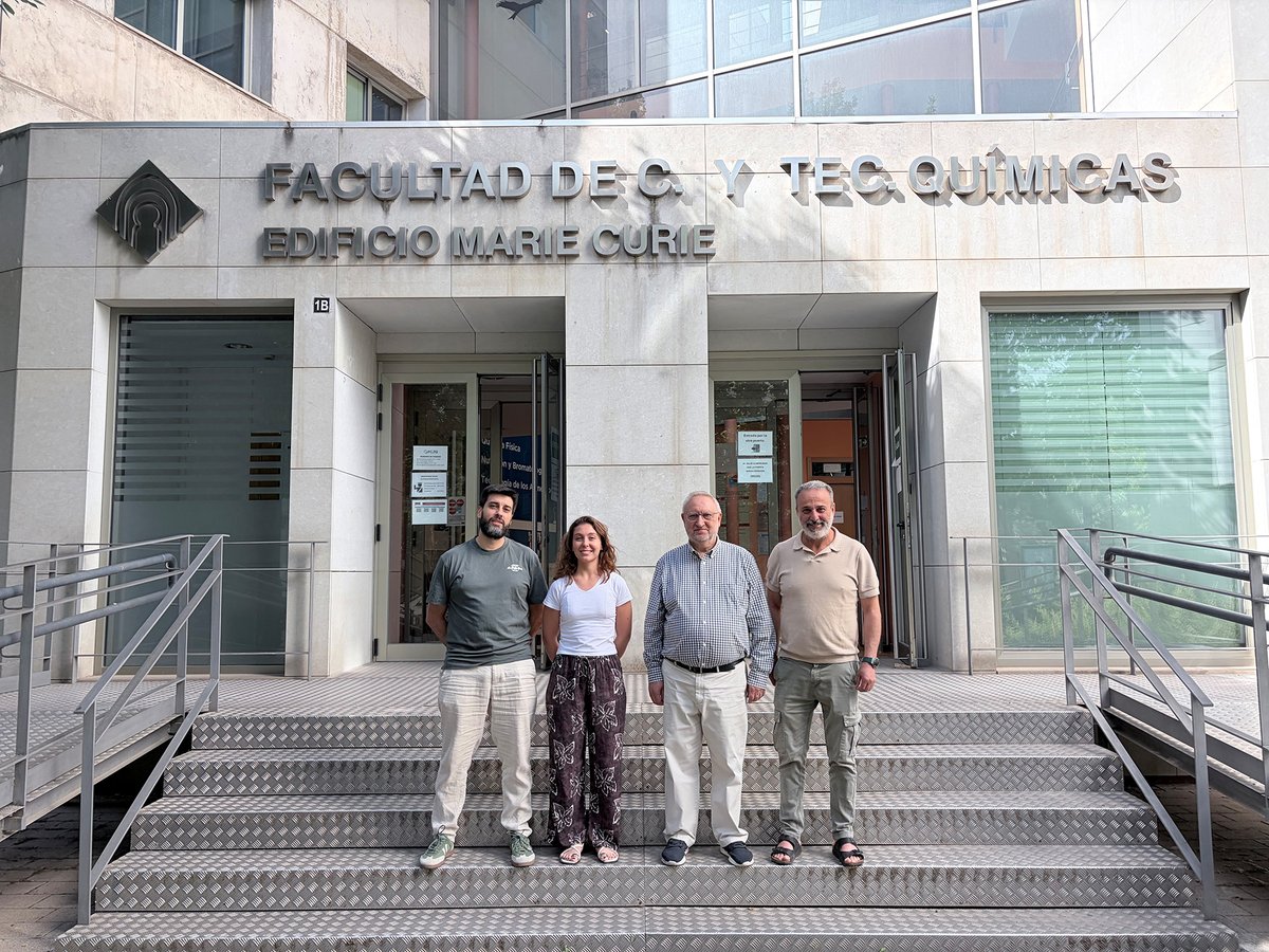uclm_es's tweet photo. La UCLM desarrolla un método rápido y portátil para detectar en orina un fármaco contra el cáncer de mama.
La técnica empleada ha demostrado resultados fiables para las concentraciones del fármaco alpelisib esperadas en pacientes.
https://t.co/mLaM80Qaiy https://t.co/zmF5BM1Gip