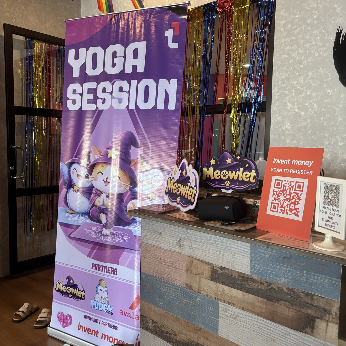 kazelarwen's tweet photo. Starting Philippines Blockchain Week with good energy, good stretches, and good pengu vibes 🧘‍♀️🐧

Joined Team1 x Pudgy Penguins Yoga Day in Manila with the huddle.

@AvaxTeam1 @pudgyph @PenguAsia @pudgypenguins https://t.co/DMj35kuxRj