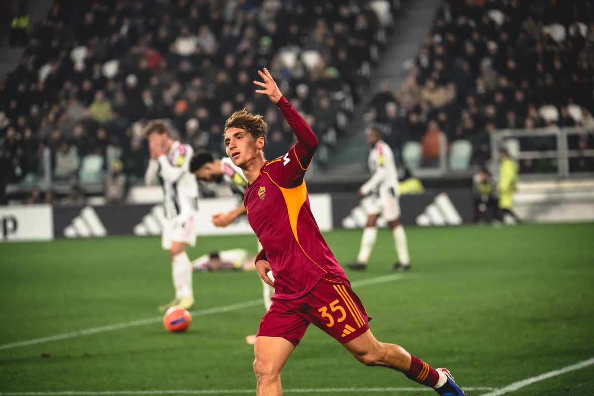 AS Roma tweet media