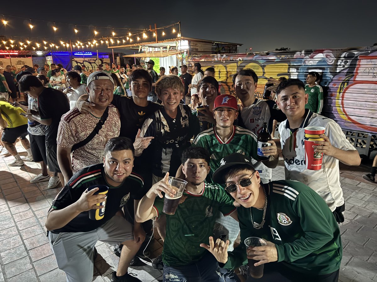 Bee_Yaah's tweet photo. ¡Muchas gracias a toda la afición de Rayados por una noche tan increíble! 🇫🇮

¡Y muchas felicidades a México por pasar como líder de grupo! 🇲🇽
¡Vamos con todo! https://t.co/wye5bFqz1O