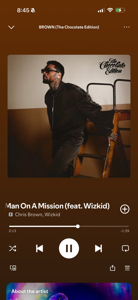 Olamide0fficial's tweet photo. Chris Brown &amp; Wizkid - Man Of A Mission out now 🔥🔥

Drop Screenshots 😍 https://t.co/2b09g4M2a4