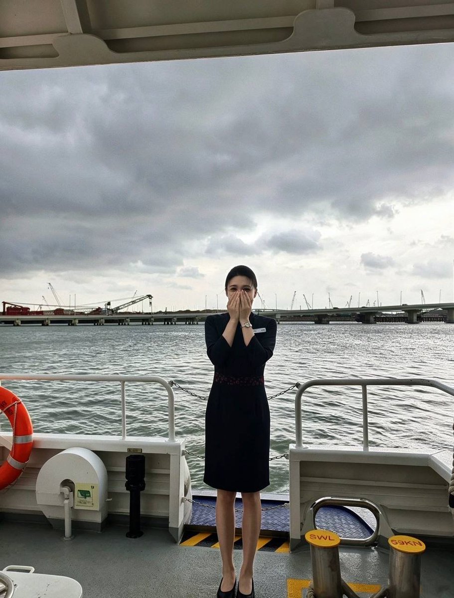Alexis_Rei0232's tweet photo. 海上的天气真的是说变就变 https://t.co/lkJrvu6dIb
