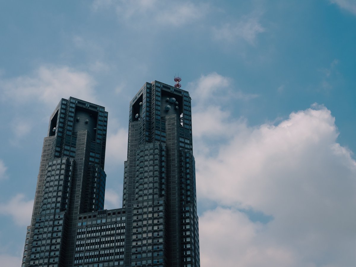 Puchipiii3's tweet photo. 新宿の街と空
#OM写真投稿 #OM3
#写真好きな人と繋がりたい https://t.co/yNZuCBGvFe