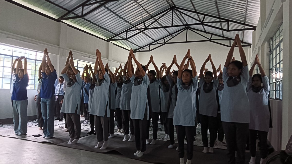 NssBalawan's tweet photo. Observation of International Yoga Day cum Talent Scouting by Balawan College NSS unit &amp; Yogasana Association RDBYSA in collaboration with Mera Yuva Bharat 
@CellNehu @_NSSIndia @nss_rdguwahati @YASMinistry https://t.co/jmK9dFOEln