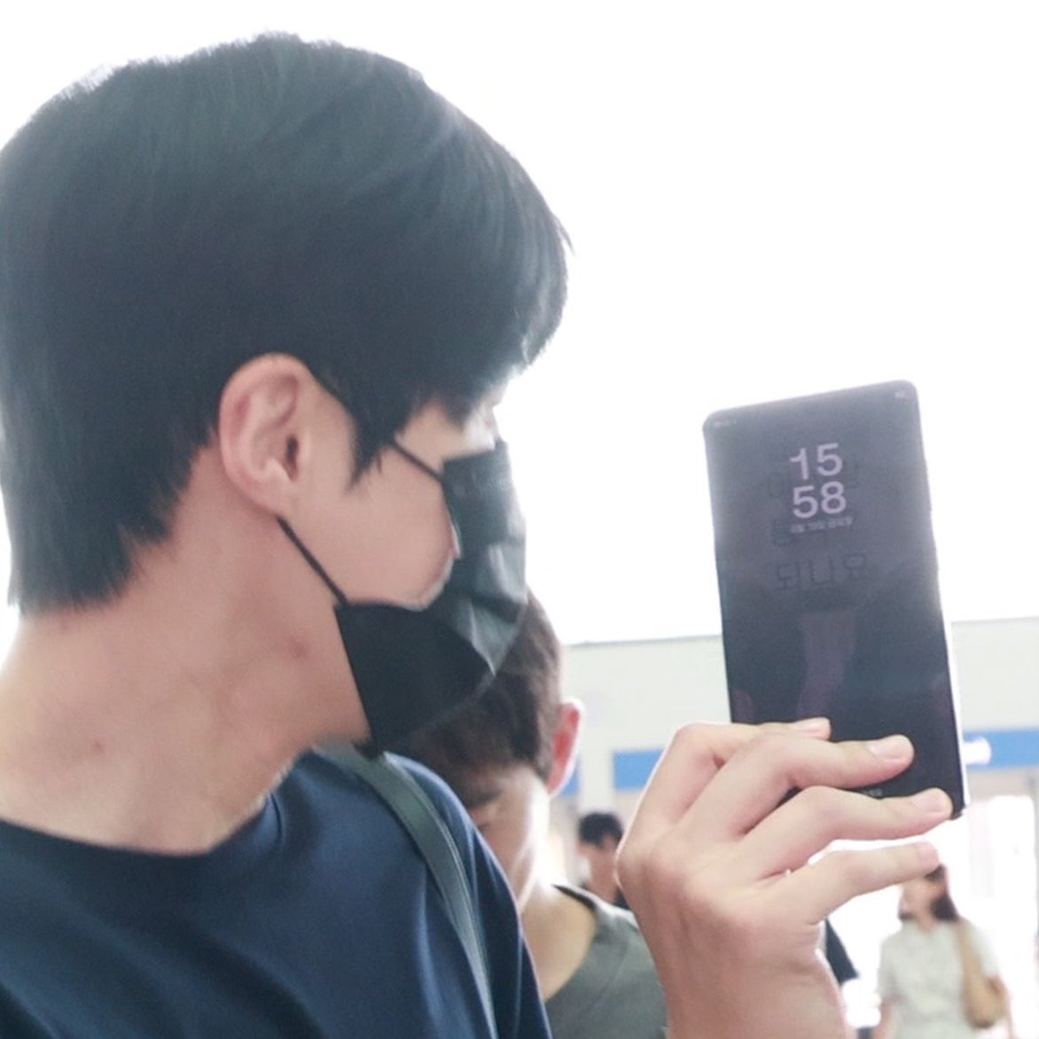 midseonmar's tweet photo. BENTARRRRRRR WALLPAPER SEONHO APA ITU https://t.co/0siKpUBPRK