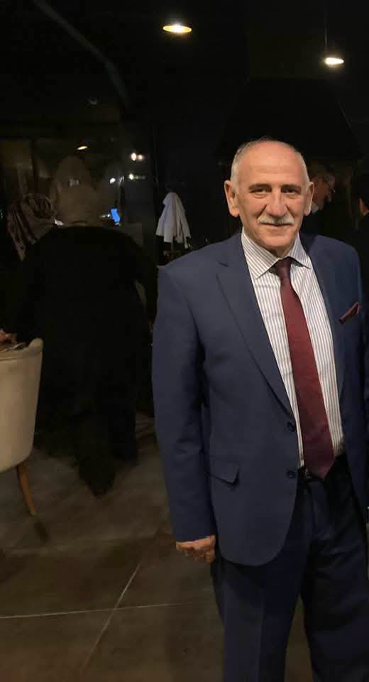 suleymansoylu's tweet photo. Trabzon Araklı’dan kıymetli arkadaşım, uzun yıllar birlikte yoldaşlık yaptığımız Ekrem Reis’in vefatını derin bir üzüntüyle öğrendim.

Samimi, hasbî ve can bir dosttu.

Allah’tan geldik, Allah’a döneceğiz. Merhuma Cenab-ı Allah’tan rahmet; ailesine, sevenlerine ve camiamıza sabır ve başsağlığı diliyorum.

Mekânı cennet, makamı âli olsun.