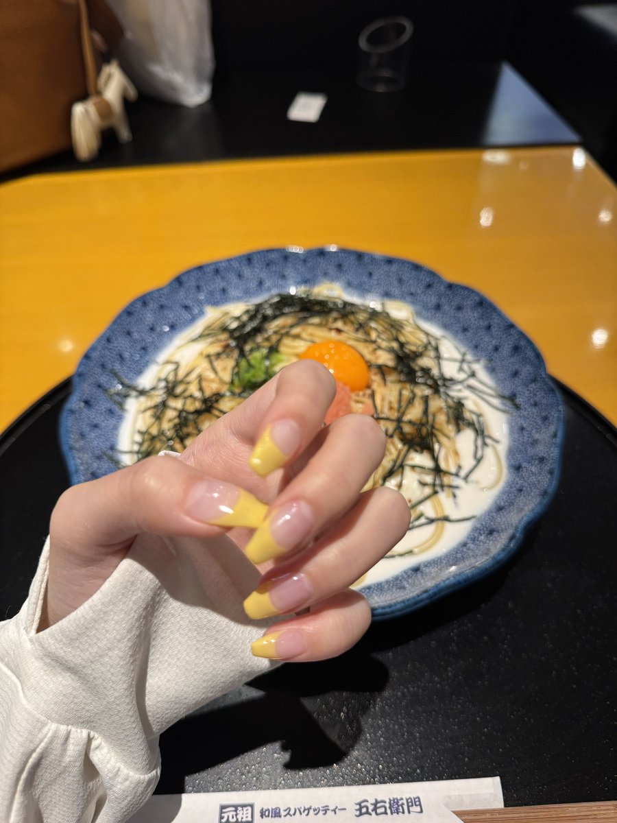 rinooo_23's tweet photo. 気に入らないネイルといつものご飯^_^ https://t.co/xtzUTAMnQT