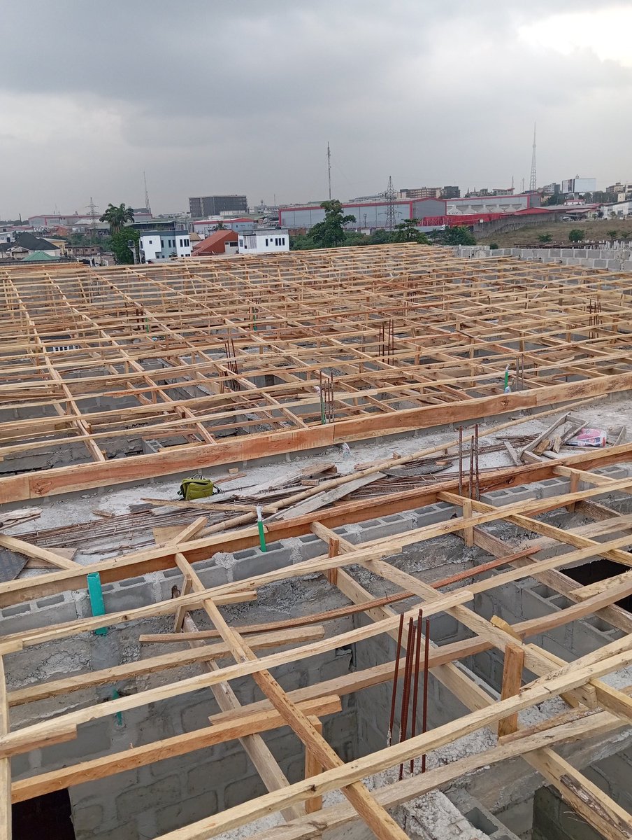 TeslimA40's tweet photo. Another Friday, Another moment to advertise my hustle to the target audience.  if you are seeing this post you Are my target audience ✅💯This is JIMAT ALUMINIUM ROOFING AND WINDOWS CASEMENT. I believe a trial will sure convince you, Entrust me with your work 📞07012693883 https://t.co/YjemKDfS0R