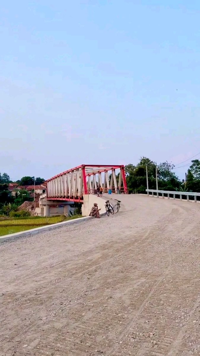 Sitoneizer's tweet photo. Update jembatan kali Logawa , Sidabowa Karanganyar , jalan alternatif Notog Purwokerto . Foto Goris A . https://t.co/pd5kS1PBAZ