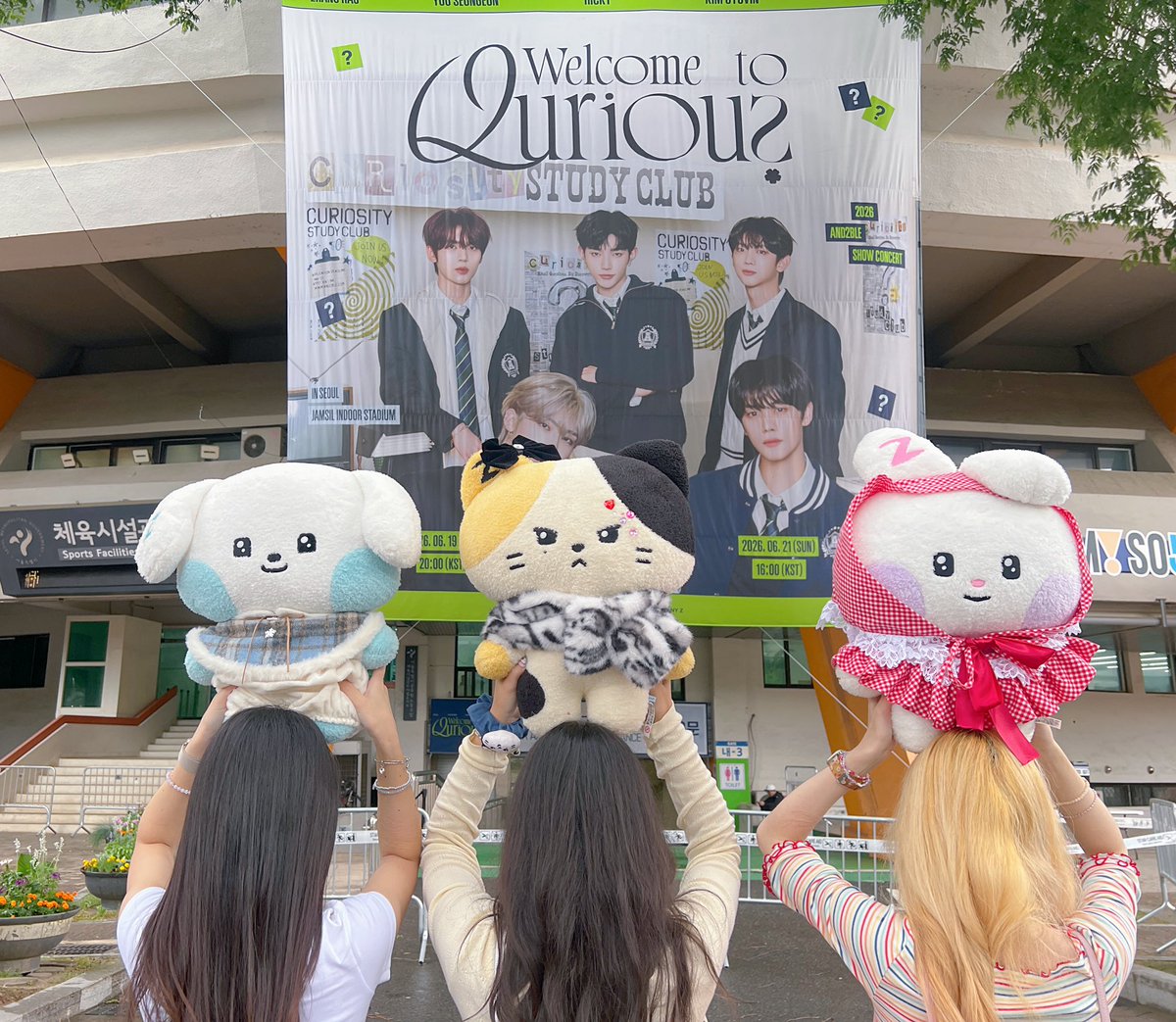 biiwzla's tweet photo. Day 1 🍀

#AND2BLE_SHOW_CONCERT https://t.co/ARHFno18H6