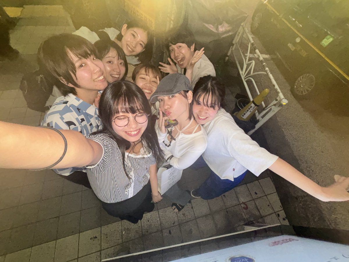 ruuuchan_nomono's tweet photo. とりとんお誕生日おめでとう〜❕
#ショービズ　共演者のチームDで集まれてパワーもエネルギーも貰ってニンマリです
また遊ぶんだ〜❕ https://t.co/ONx1ryRJzB