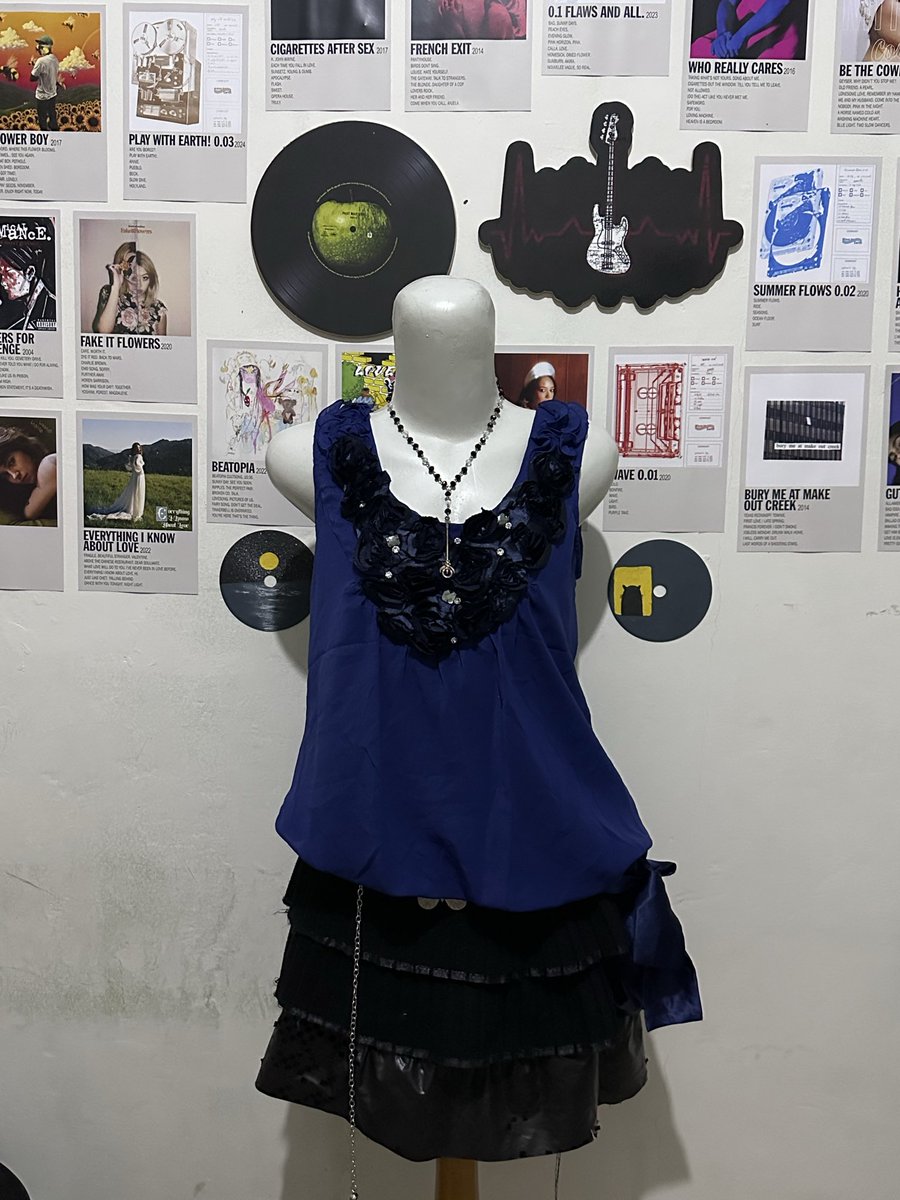 beababubi's tweet photo. guys liat koleksi ku yuukkk

aku punya beberapa item yg cocok buat kalian yg suka style dark coquette, downtown, grunge 
harganya underprice kooo, boleh tanya tanya dulu ya https://t.co/gkZFQxg0W4