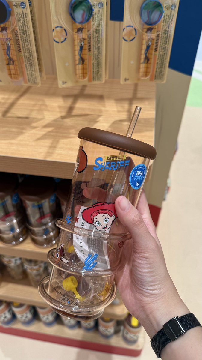 tjindj's tweet photo. another botol, lucu gemay buzz woody jessie 119.900 https://t.co/qwX7qIAdRM