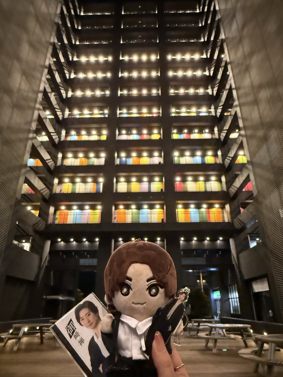 TDCDHmm's tweet photo. 昨日は1日きょも活Day💖
憧れの作家ロケ地へ

御崎禅先生にまた会いたいな🏢💖

#憧れの作家は人間じゃありませんでした 
#京本大我 https://t.co/Hpb9KskXOQ