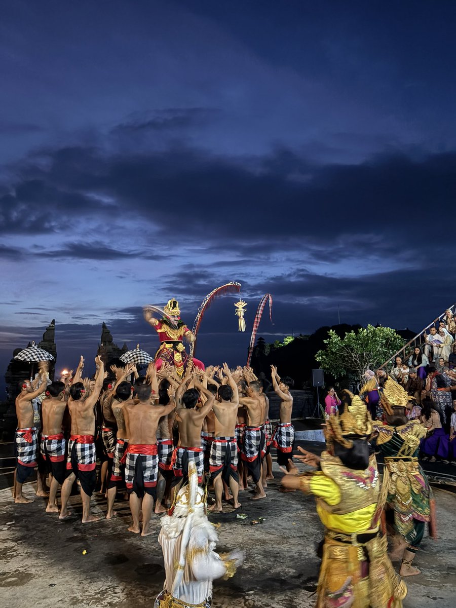 VivekSibal's tweet photo. Had a chance to see &amp; experience Hindu culture/history of Indonesia, Cambodia and Vietnam.  All explained very well unlike in India where Politicians, Bureaucrats and now even Judges want to control the curriculum, rather than Historians.  #CBSE @MinOfCultureGoI https://t.co/8kdClZqfvS