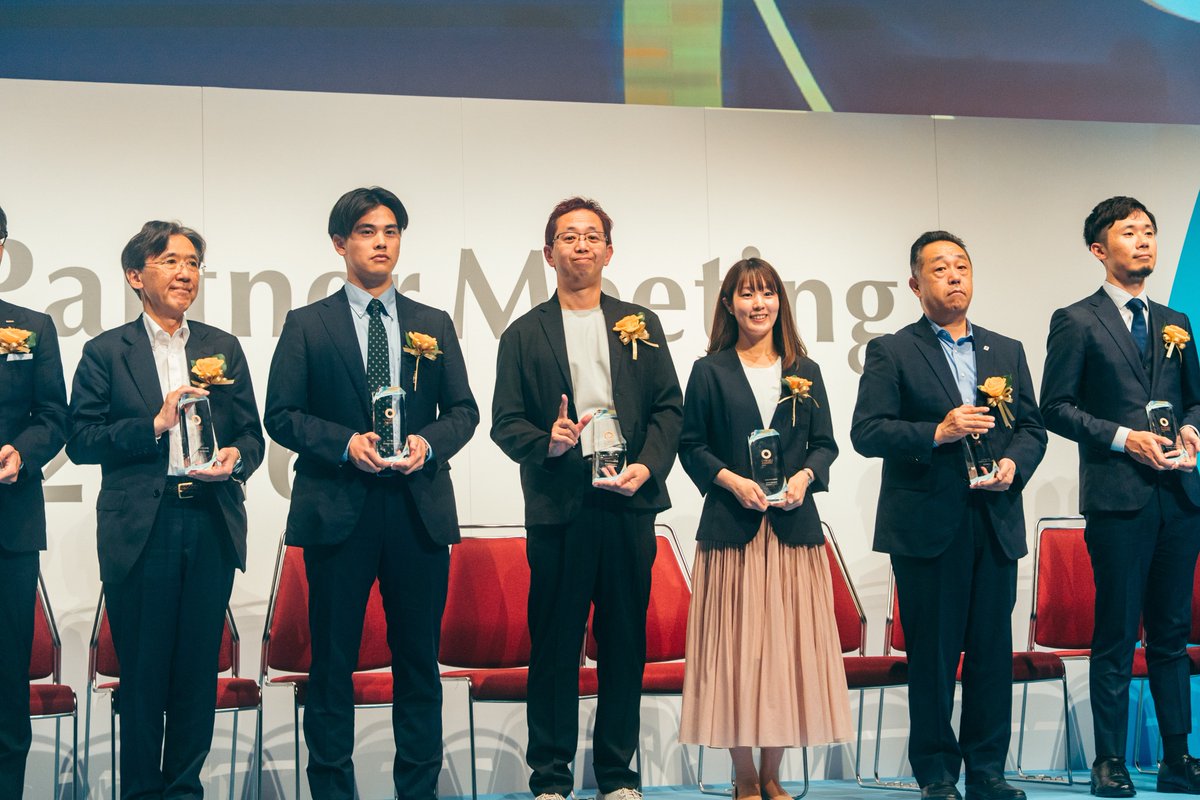 joyzojp's tweet photo. 「Cybozu Partner Meeting 2026」にて、「CYBOZU AWARD 2026 エコシステム協業賞」を表彰していただきました🏆
メシウス様 @krew_2017 と手を取り合い、5年間取り組んできた「現場主導のデータ活用」と「kintone活用」への支援を改めて評価いただき、身が引き締まる思いです。
日頃よりご支援いただいている皆さま、本当にありがとうございます！今後ともよろしくお願いいたします。
#kintone #CyPN #CYBOZUAWARD