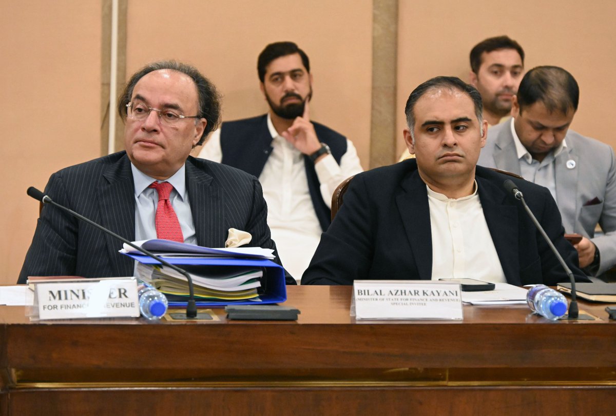 NA_Committees's tweet photo. The National Assembly Standing Committee on Finance and Revenue met under the Chairmanship of Syed Naveed Qamar, MNA at Parliament House today.
@naveedqamarmna @NAofPakistan @appcsocialmedia @PTVNewsOfficial @Radiopak https://t.co/yWaOqaMsPi