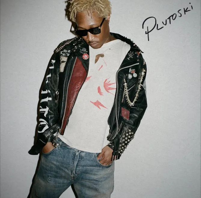 Space2021122's tweet photo. Im glad he didnt make this the cover for the real me because i plan to buy the vinyl and hang it up on my wall, id be horny 24/7 if this was on my wall https://t.co/wzzrbzPXhf