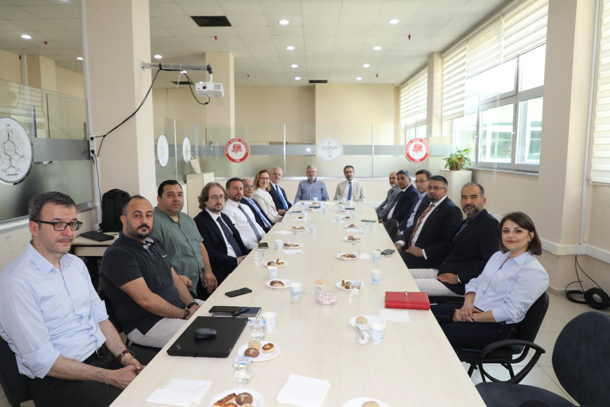 SUDUM_'s tweet photo. TR61 Bölgesi Akıllı Uzmanlaşma (S3) Platformu 3. Toplantısına SUDUM olarak ev sahipliği yapmanın gururunu yaşıyoruz! 

BAKA, bölge üniversitelerimiz, teknokentlerimiz, kamu ve sektör temsilcilerimizle Ar-Ge ve yenilik stratejilerimizi değerlendirdik. 🚀🔬 

#TR61 #SUDUM #BAKA https://t.co/6Z0ccU7hJ3