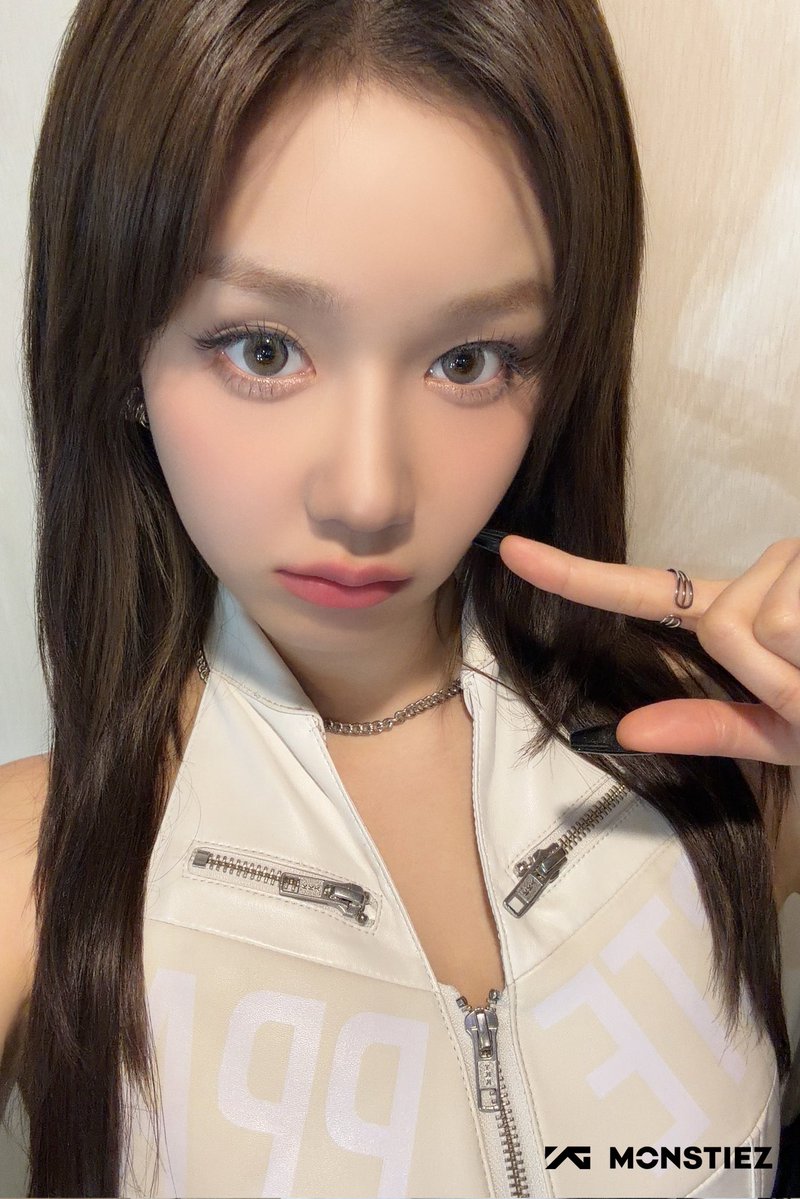 monsterblinky's tweet photo. My babies 🦥🦌♥️

#BABYMONSTER #베이비몬스터 
#파리타 #PHARITA #루카 #RUKA #RUPHA https://t.co/nm9trXV9MP