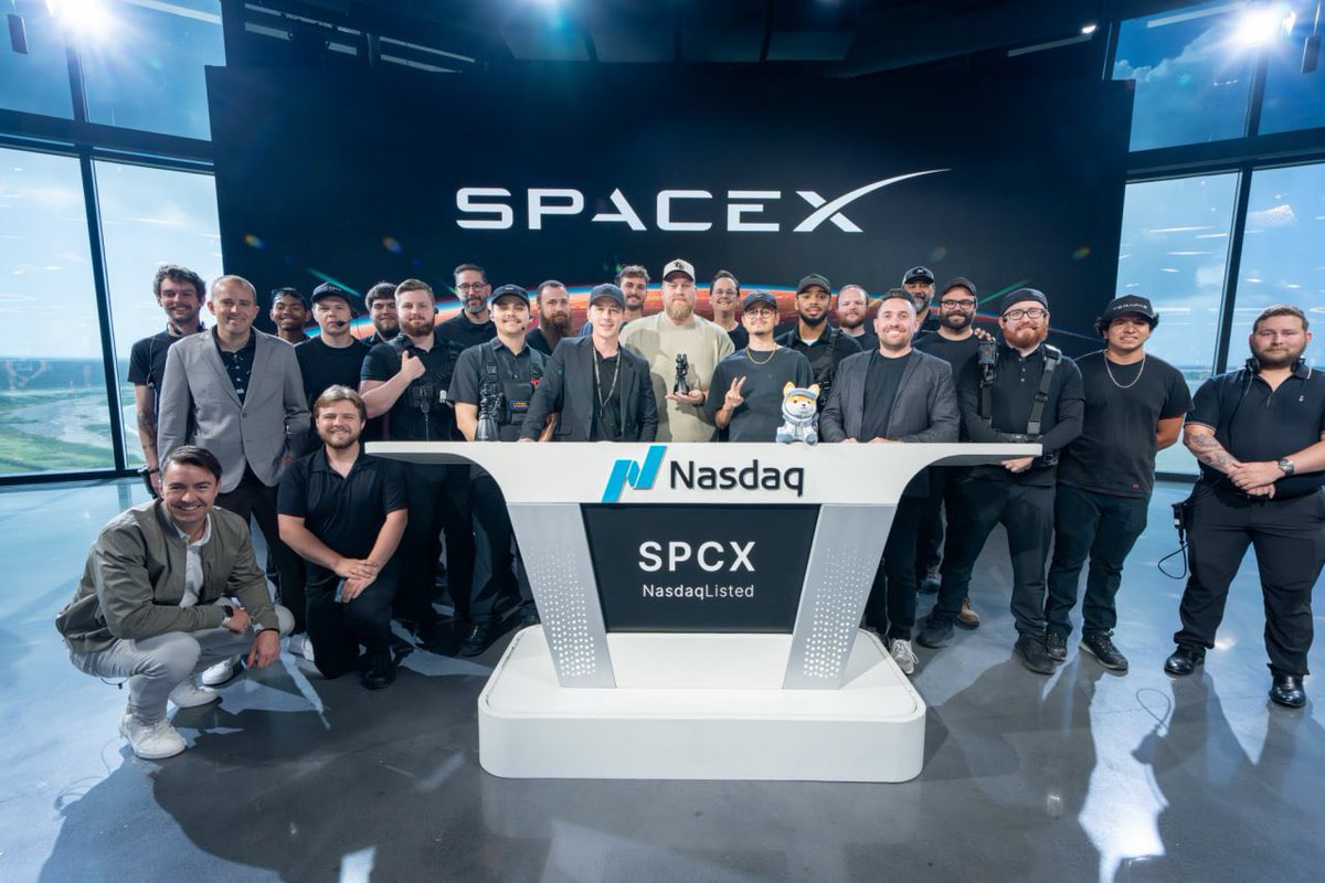 MascotAsteroid's tweet photo. The most historical IPO in history.

Great job to those involved! 👏 https://t.co/QJKXnllNhV