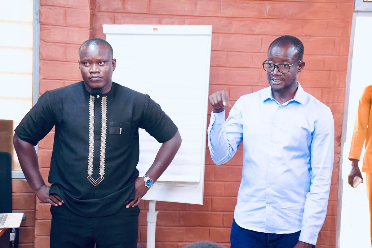 univsinesaloum's tweet photo. L’incubateur Dekkal Yaakaar de l’#USSEIN a lancé sa première cohorte d’incubation dans le cadre du projet #NaatalSineSaloum.
👉15 projets sélectionnés Entrepreneuriat vert et numérique 👉Formation sur le mindset entrepreneurial https://t.co/BO7PXkRWKV