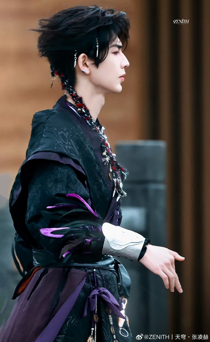 PanSuphakh's tweet photo. หล่อเหมือนๆหลุดมาจากเมะ
#TheTruth4
#จางหลิงเฮ่อ 
#zhanglinghe
Cr.ZENITH | 天穹张凌赫 https://t.co/SwDu5FZ7RN