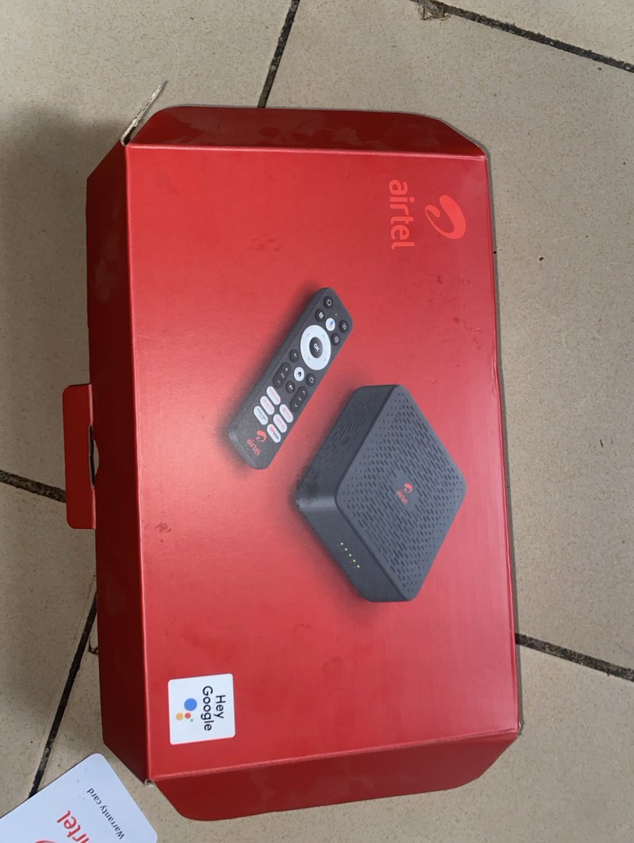 peeagbeks's tweet photo. Hello everyone!
I have some items to declutter.
1. Lloyd 49 inches tv (not smart) and airtel router 220k. 
2. LG 22 inches tv (not smart) -50k

#Abujacommunity https://t.co/0Z9BiQ4dGb