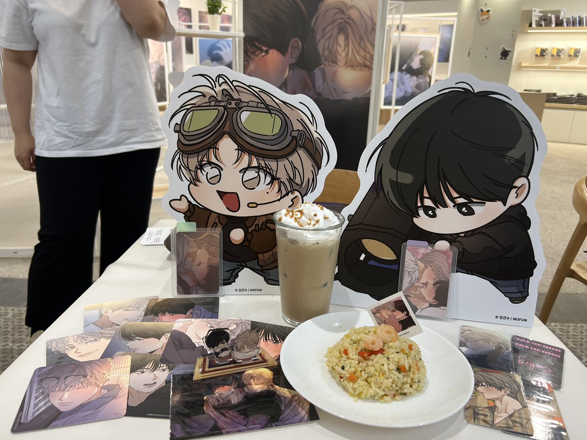 coldbluealclswk's tweet photo. 끼아아앙 애들 너무 귀여웡ㅜㅜ
#스비하 #김건수 #모펀 #콜라보카페 https://t.co/iqAa6s02bu