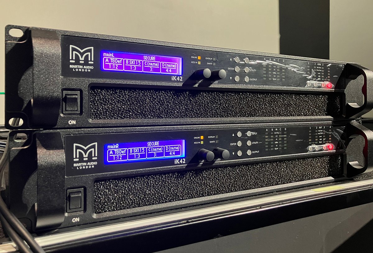 AUDIOBRAINS's tweet photo. 静活株式会社様が小規模現場でも妥協のない高音質を実現するため、メインスピーカーに Martin Audio「#TORUS」を採用。

「圧倒的にチューニングが楽」「少人数でも安全に運用できる」など、現場のオペレーターならではの生の声が満載の導入事例をお届けします👇 

https://t.co/ZWDSSJWvhV https://t.co/OVvJUMWNcp