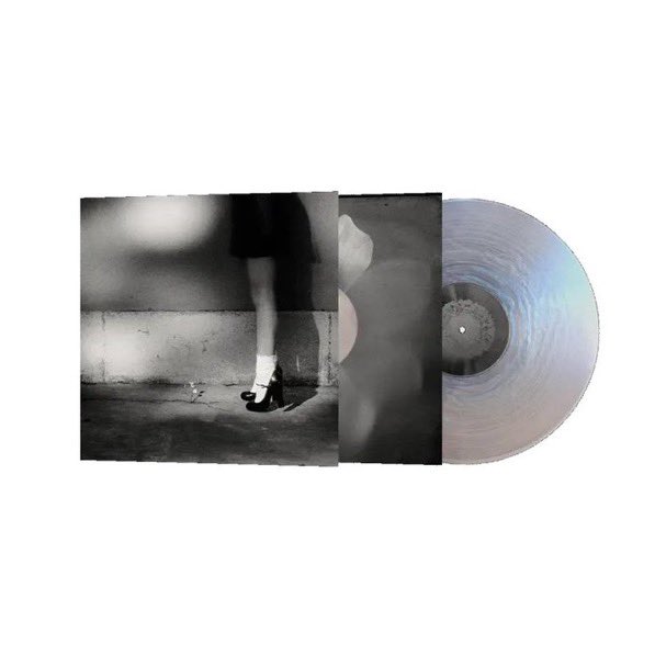 HitsAndCharts's tweet photo. Ariana Grande’s petal (lenticular cover) is now sold out in the UK and Germany.

Get yours while it’s still available:
https://t.co/HU7CS7K58q https://t.co/anbYzjmxD3