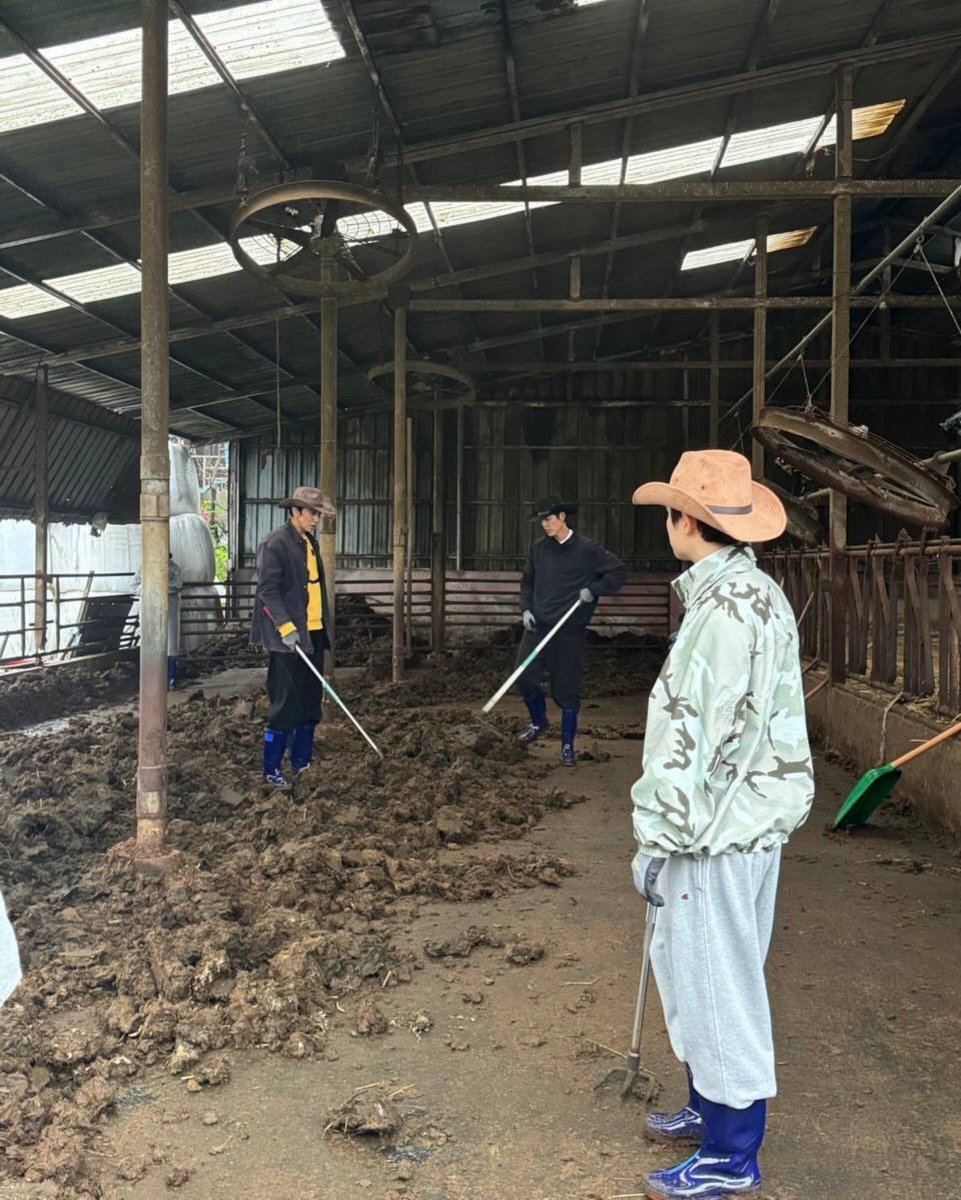 knockknock0408's tweet photo. KYUNGSOO - masijacoke850714 ins

콩콩팜팜 오늘 저녁 8시35분 tvN 🐮🐴 https://t.co/9QAAyGZk8w