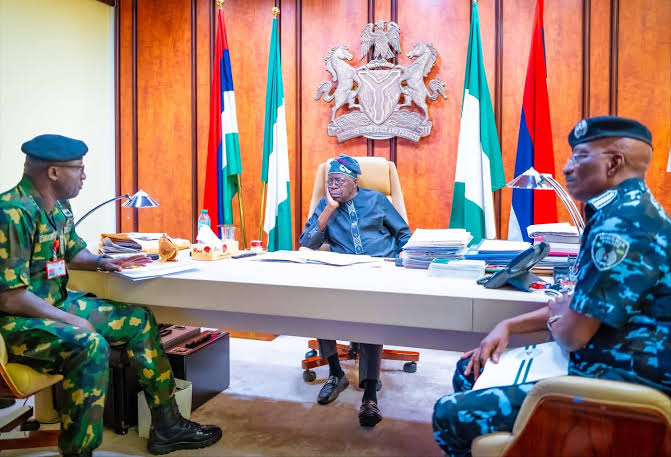 afreecanimage's tweet photo. FG Approves ₦500bn Emergency Security Fund
https://t.co/VJhQa2z9sW https://t.co/cQCbzirupI
