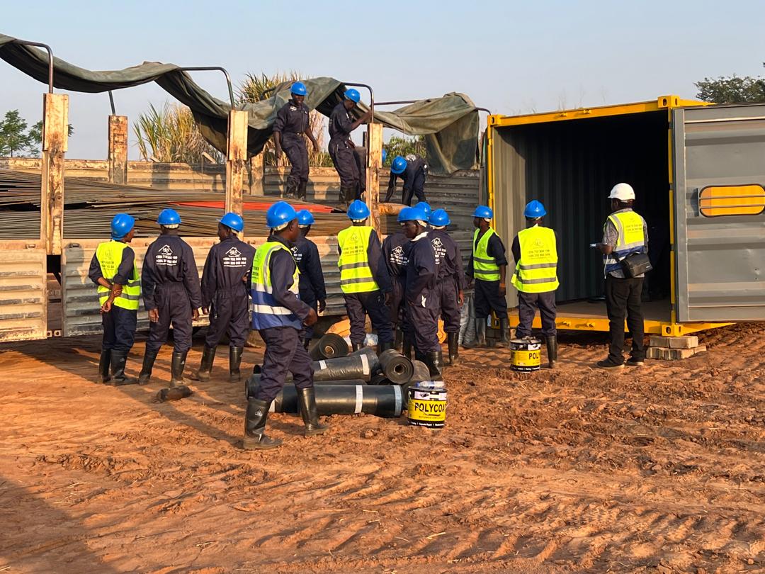 JS_propertyA's tweet photo. Its a friday,Name your site our team is ready.

https://t.co/WenVCzBc9x
0773765699
we also deal in:
#Construction | #propertymanagement  | #Surveying | Architectural design | #Airbnb | #landforsale https://t.co/YOJoijjJ8T
