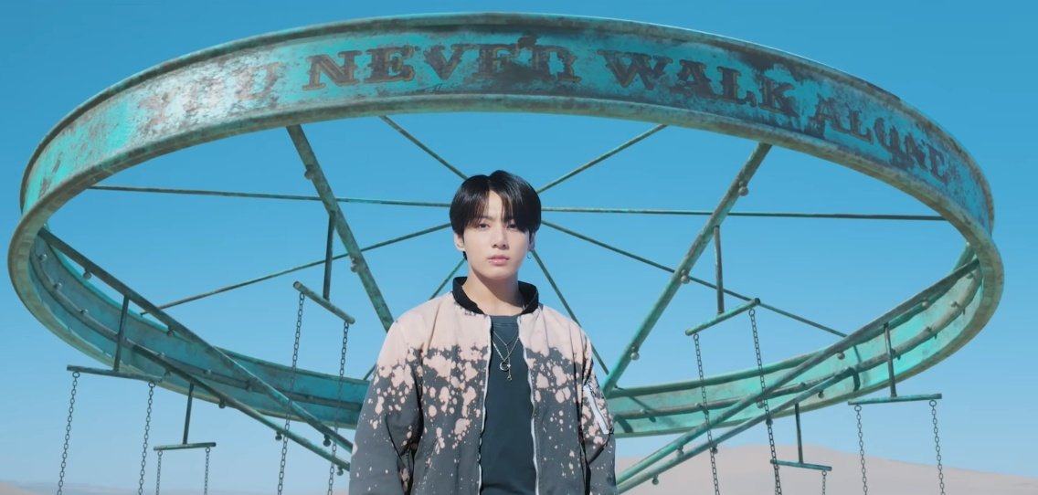 btswantsbts's tweet photo. i am not okay https://t.co/qCYutjnCvB