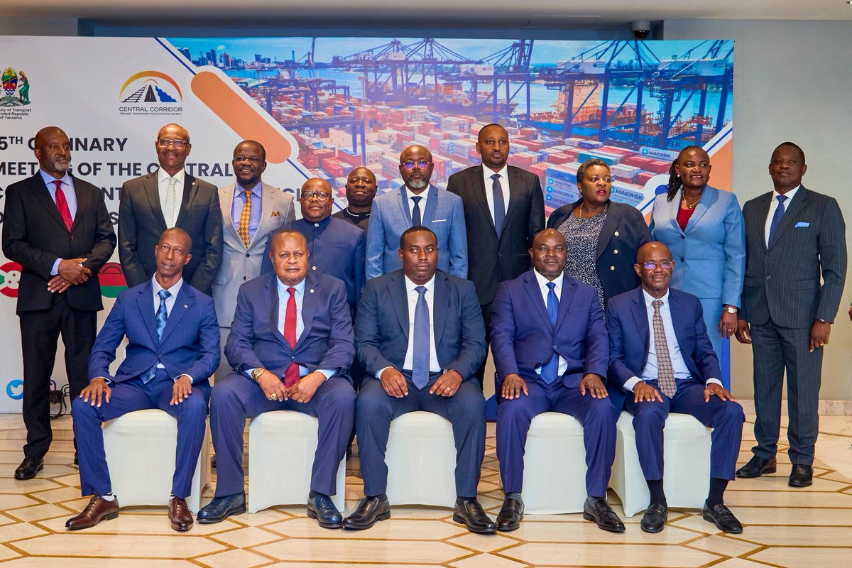 RwandaInfra's tweet photo. Minisitiri @shyakadamien yitabiriye Inama ya 15  y'Abaminisitiri b’ibihugu bigize umuhora wo hagati ugamije iterambere ry'ubwikorezi. iyi nama iri kubera Tanzania yasuzumye ishyirwa mu bikorwa ry’imirimo y’umwaka w’ingengo y’imari wa 2025/26, inemeza gahunda y’umwaka wa 2026/27. https://t.co/zYQUO2iYV0