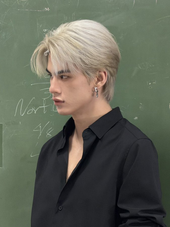 ilyfaann's tweet photo. นี่ใครว่าธงแดงไม่มี๊!! พื้นหลังยังเขียวเลยคับมัม 🐺🫵🏻🫪
#JaoNorth https://t.co/bkUMrMu0AL