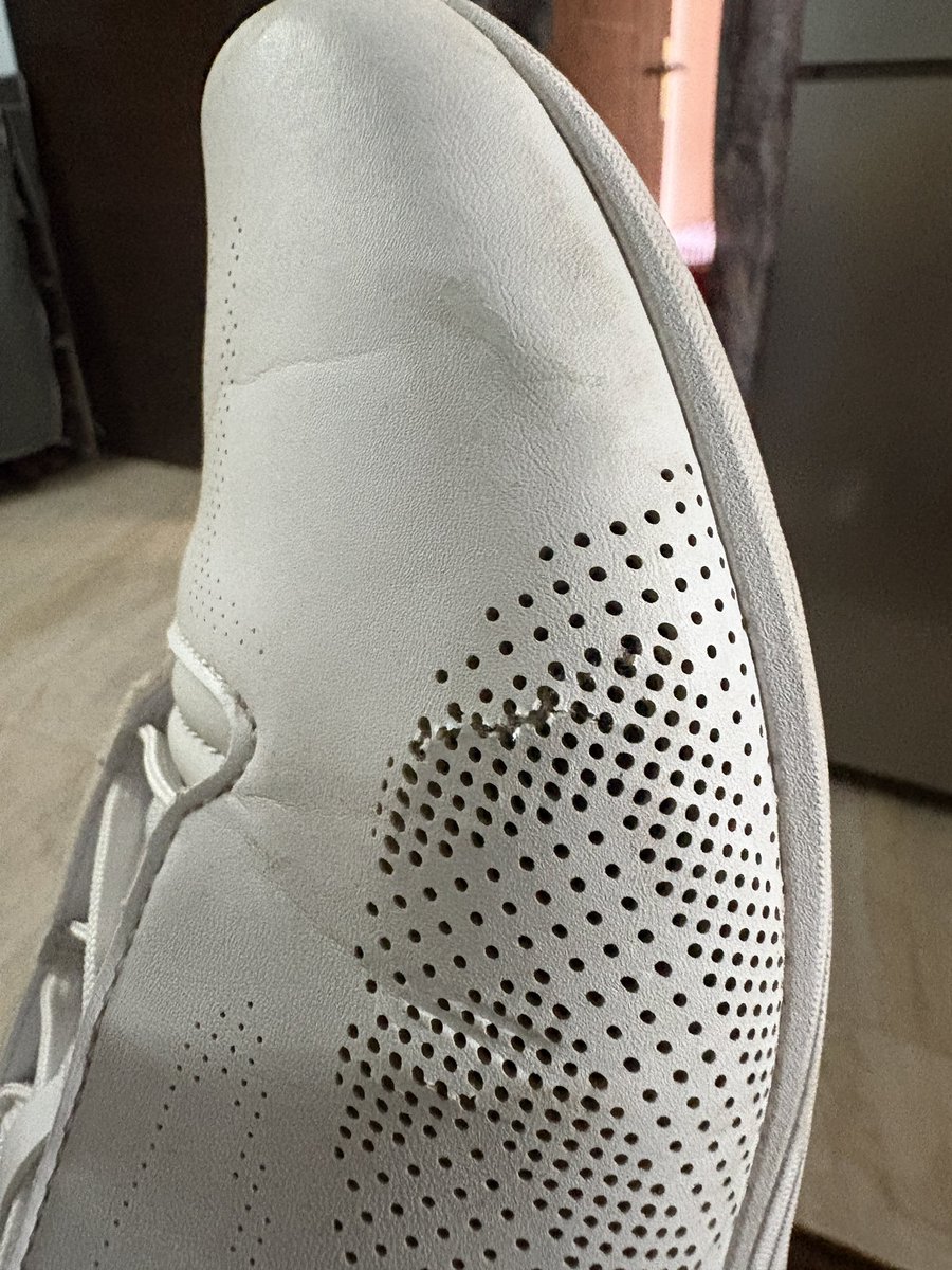 Prem586's tweet photo. Such a worst experience @myntra @MyntraSupport @PUMA @pumamotorsport 

Just 2 uses product got damaged, such a cheap and worst product by @PUMA 

I urge @MyntraSupport to create return and issue refund with immediate effect. https://t.co/OyrI3WaW8r