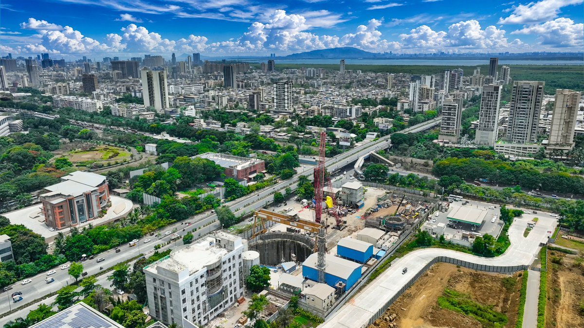 icer_222's tweet photo. There used to be a time when Indians cities used to look ugle from sky and ground🏙️ 

Now indian cities have finally started looking good from sky in good AQI,hopes ground reality changes soon too🛣️ https://t.co/eG2d7AqDjE