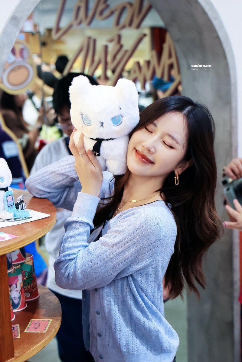codomain0619's tweet photo. 🤓🤓

#JaneyehBD27th
#janeeyeh
@janeeeyeh https://t.co/Tqi8pQxsNv
