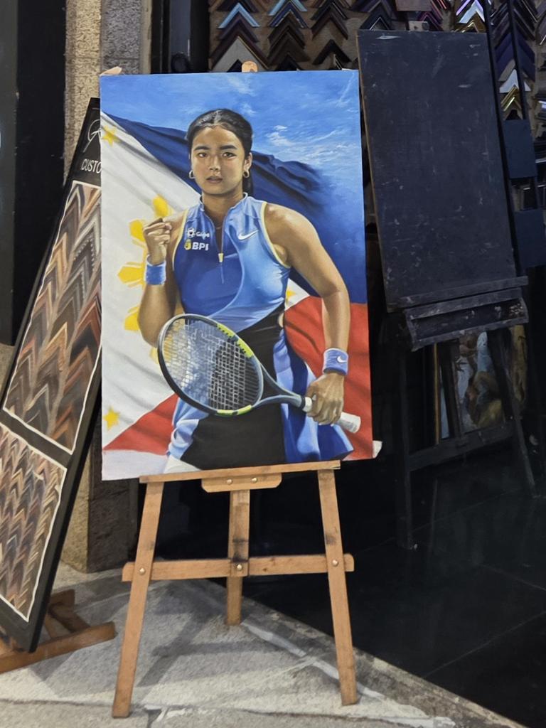 endpaige's tweet photo. Passed by "guhit kamay" in ATC and saw this hand painted Alex Eala portrait. 🥹🫶🏻

Get that Berlin QF win later, our girl. 🇵🇭 https://t.co/jHSNZCamp1