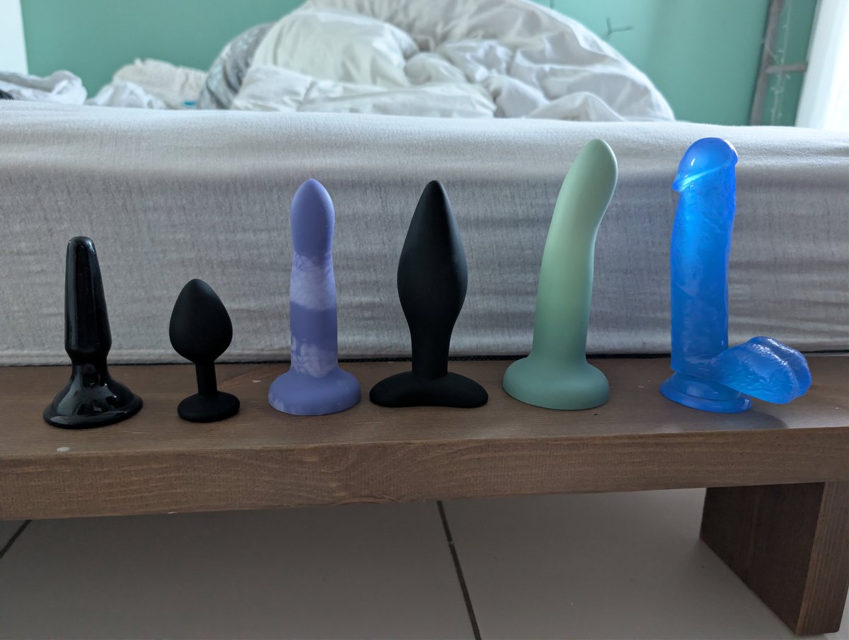 DeesseCeleste's tweet photo. Ma petite collection 😏
#pegging #sub #femdom #dominatrix https://t.co/11r1bCesbB
