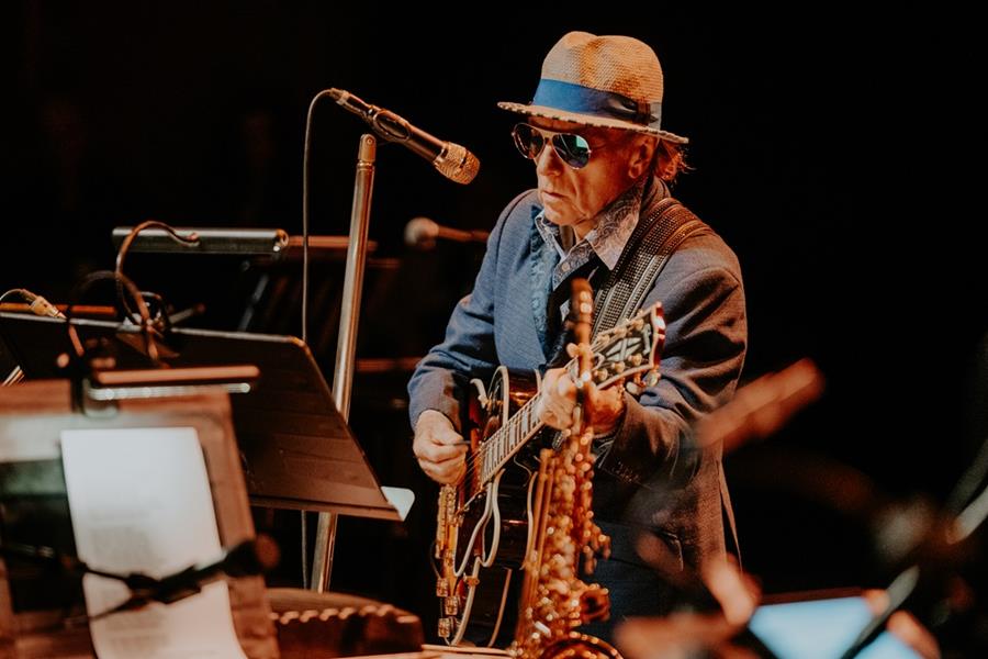 BluesMattersMag's tweet photo. Van Morrison has launched the Concert Vault, giving fans access to exclusive live performances from his archive.

Read more: https://t.co/v3ewWU5HzZ https://t.co/XIgMM0Pez7