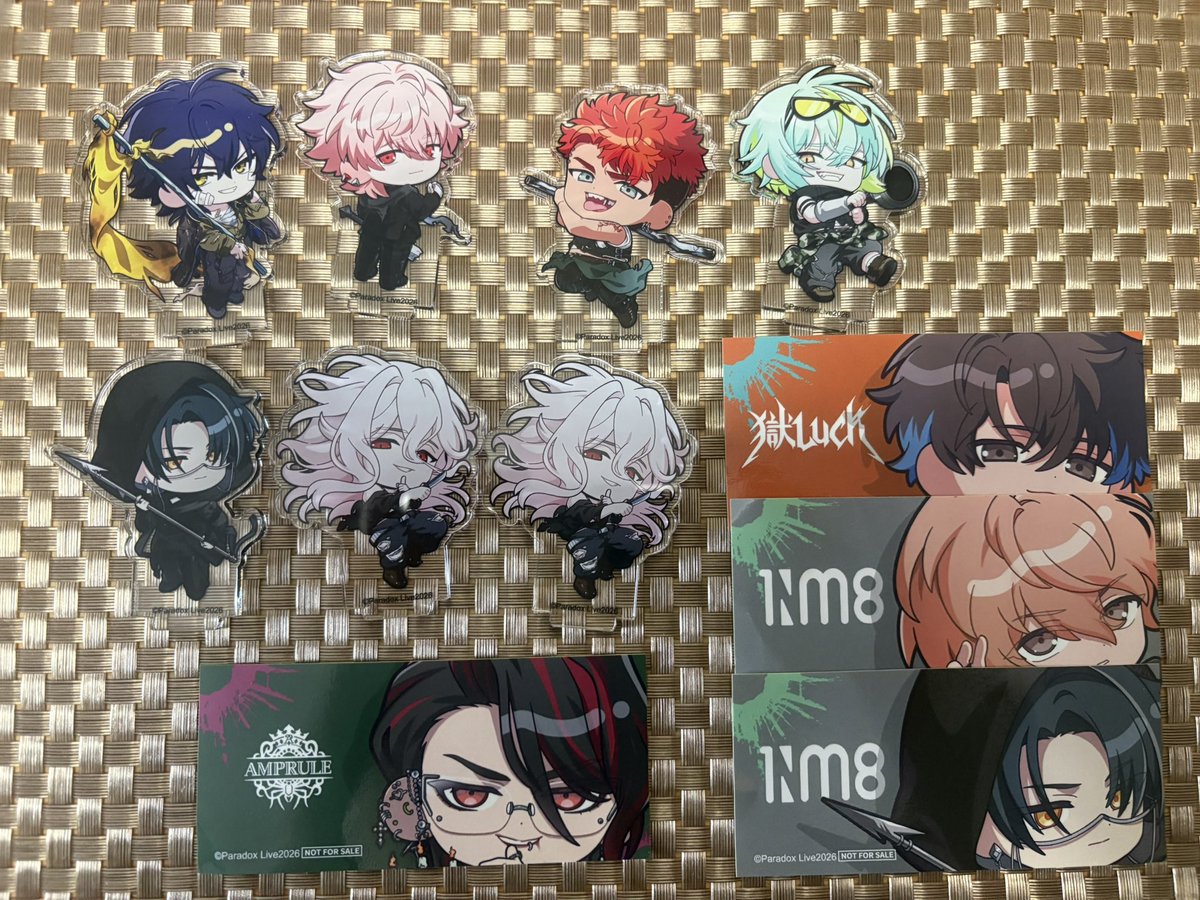 yoi0906's tweet photo. 【交換】
パラライ スマイルベースカフェ アクスタ
ステッカー 特典

譲 ▶忠成 京 イツキ 犬飼 紫音 ロクタ 晴臣   
        御子柴 凌牙

求 ▶智生 https://t.co/Za2XdiawKA