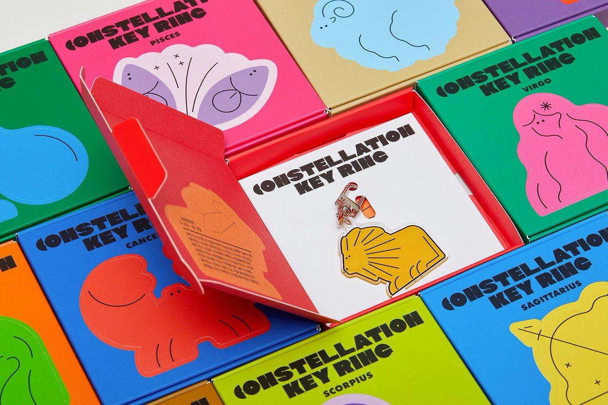abduzeedo's tweet photo. Starville Goods: Constellation Packaging Design by MAUM STUDIO

MAUM STUDIO's constellation packaging for Starville Jeju gives each zodiac sign a flat color field and cartoon creature across keyrings, boxes, booklets.

https://t.co/Mqq3DIm5pW https://t.co/3mcUHu9BNK