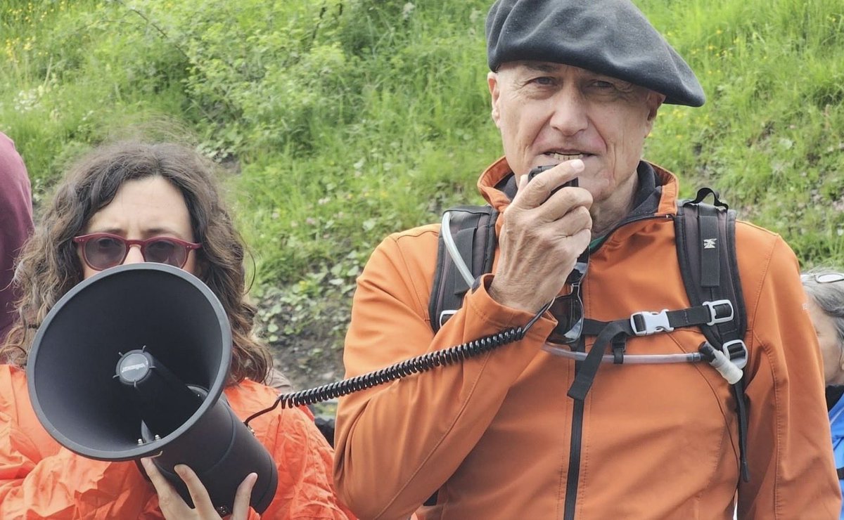 SEO_Aragon's tweet photo. Lamentamos profundamente el fallecimiento de Mariano Polanco, referente del ecologismo en Huesca y defensor incansable de la naturaleza. Su compromiso con la conservación y protección del medio ambiente deja una huella imborrable. Todo nuestro cariño a familiares y amigos. DEP🌿 https://t.co/1Ln6bVmL5g