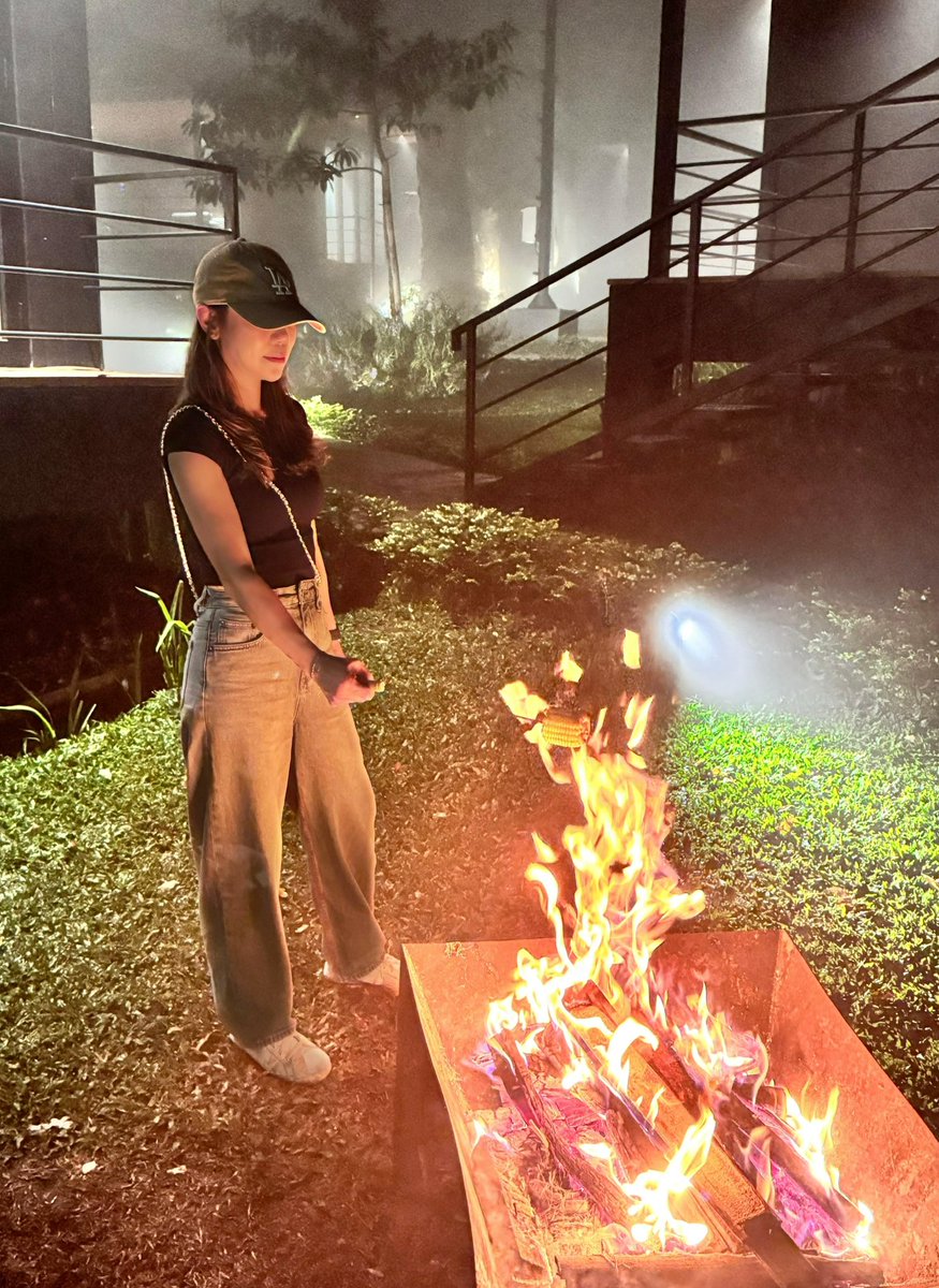 Mel12Koe's tweet photo. Growth must be chosen again and again; Fear must be overcome again and again🪷 https://t.co/AKxs2HwKJd